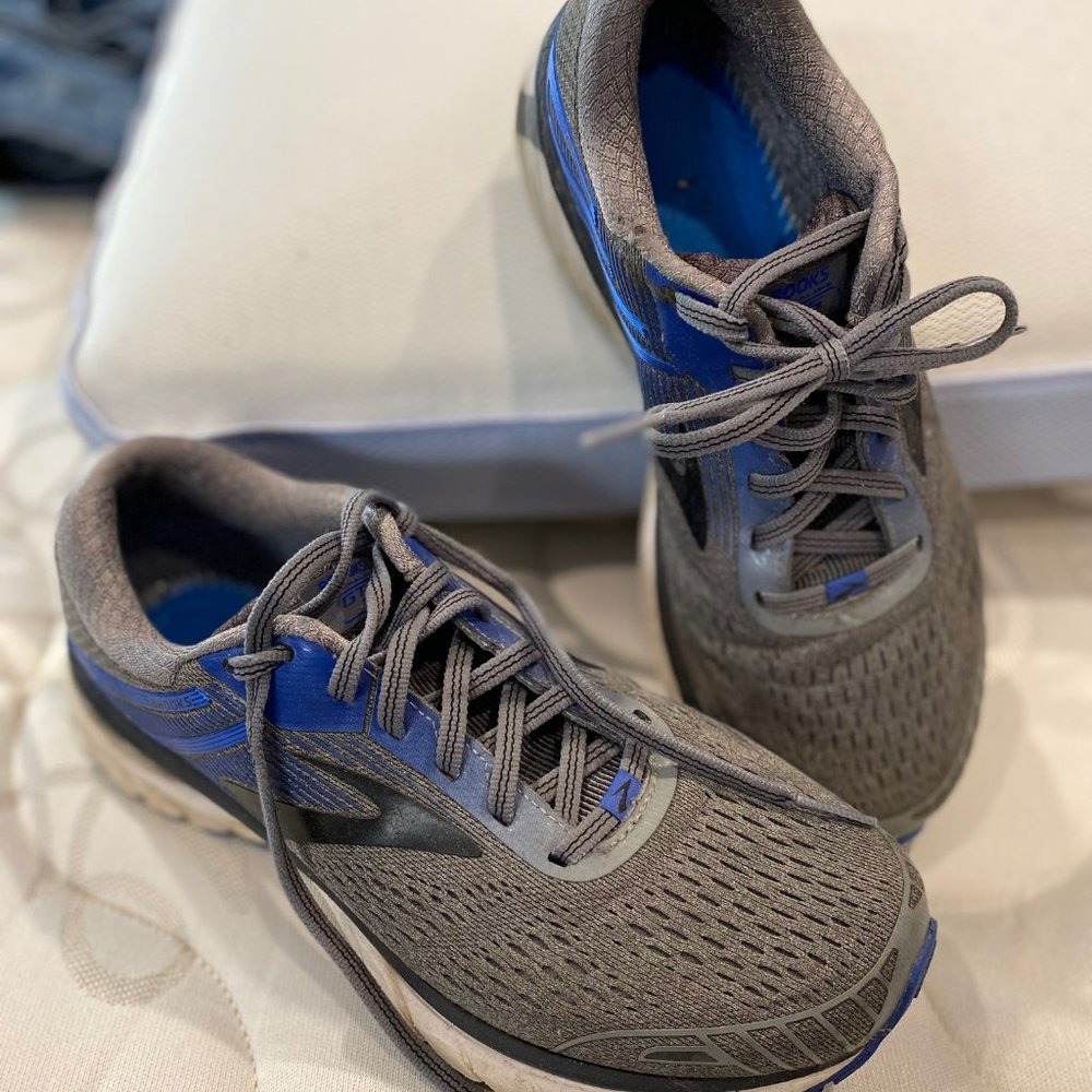 Brooks Men's Adrenaline Running Shoe - 8W